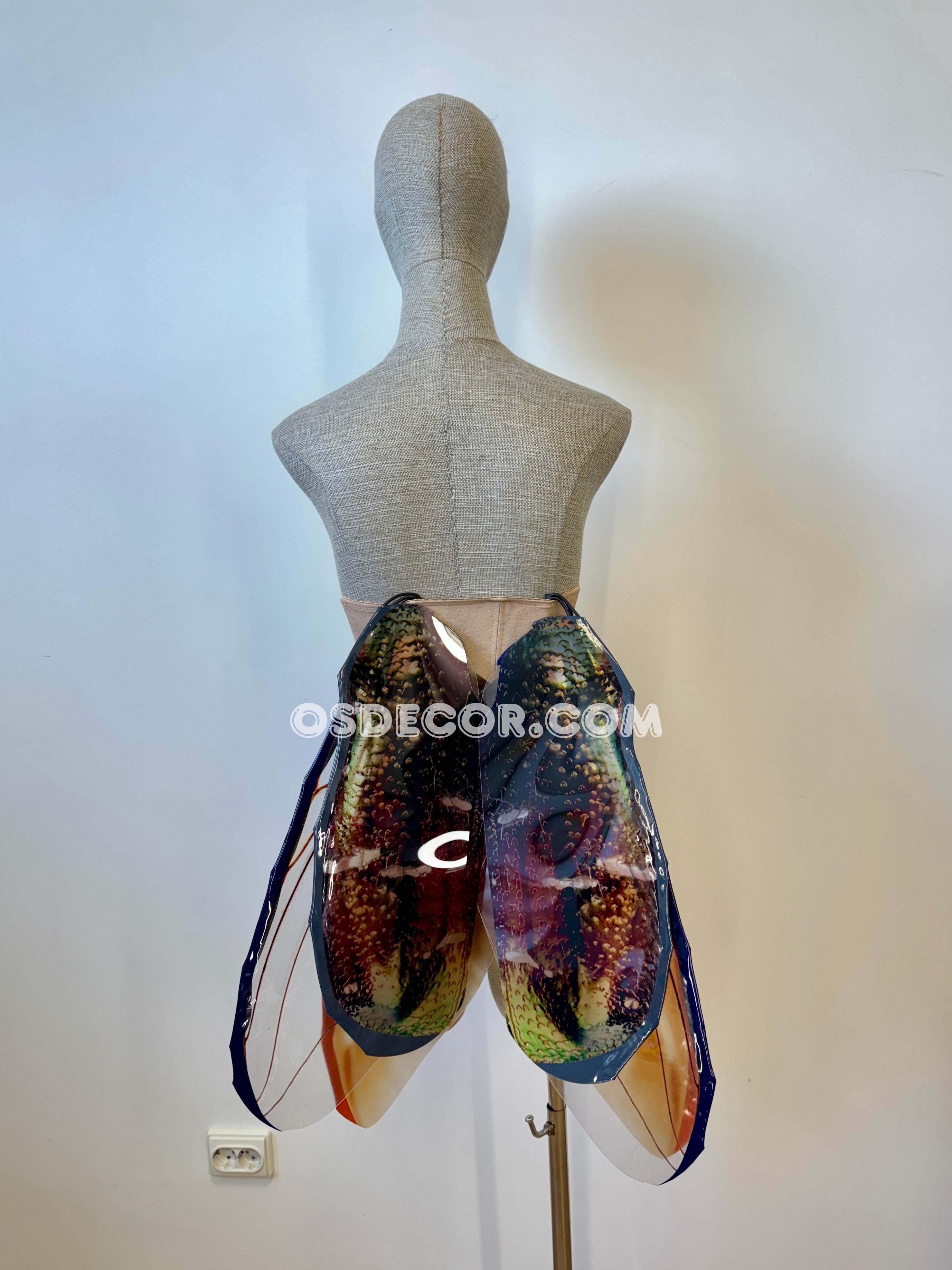 Golden Bronze Beetle Wings